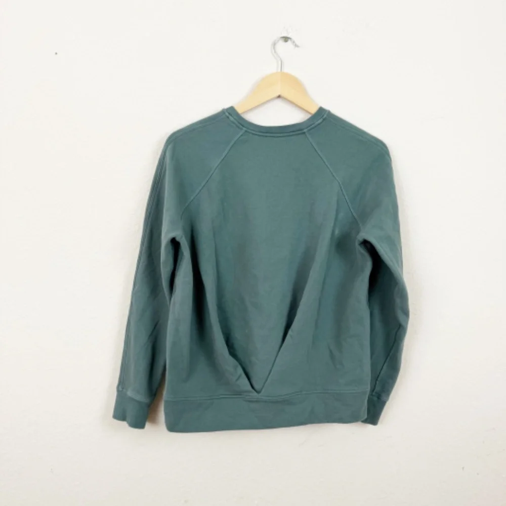 Lululemon Just Pleat It Crew Green Sweatshirt Size Small